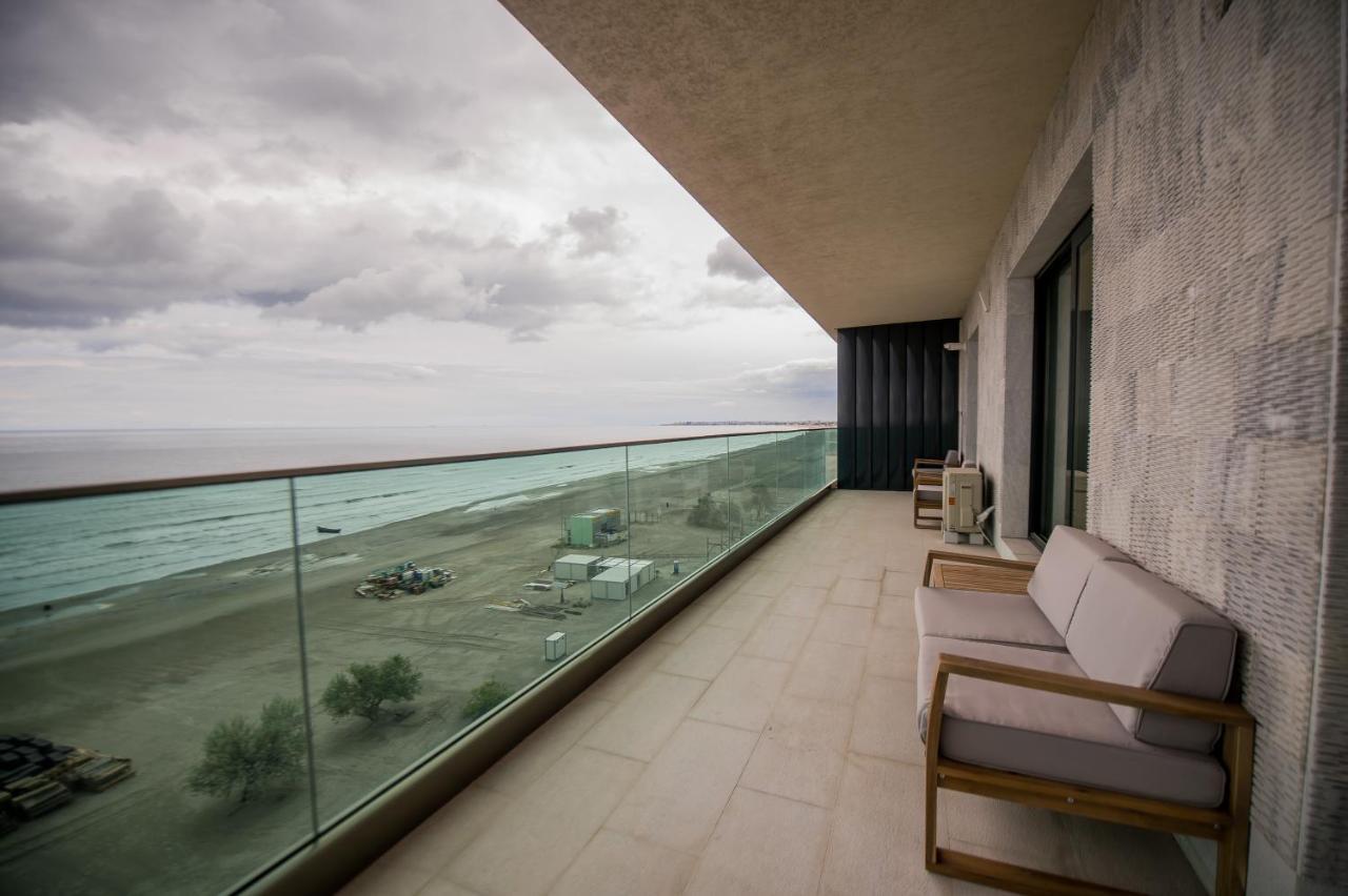 Luxury Promenada Apartment - Frontal Beachfront Mamaia Nord Năvodari Exterior foto