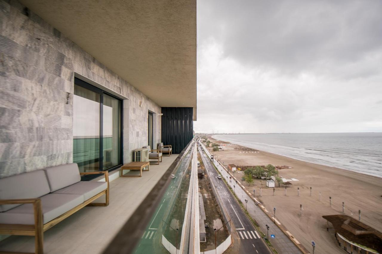 Luxury Promenada Apartment - Frontal Beachfront Mamaia Nord Năvodari Exterior foto