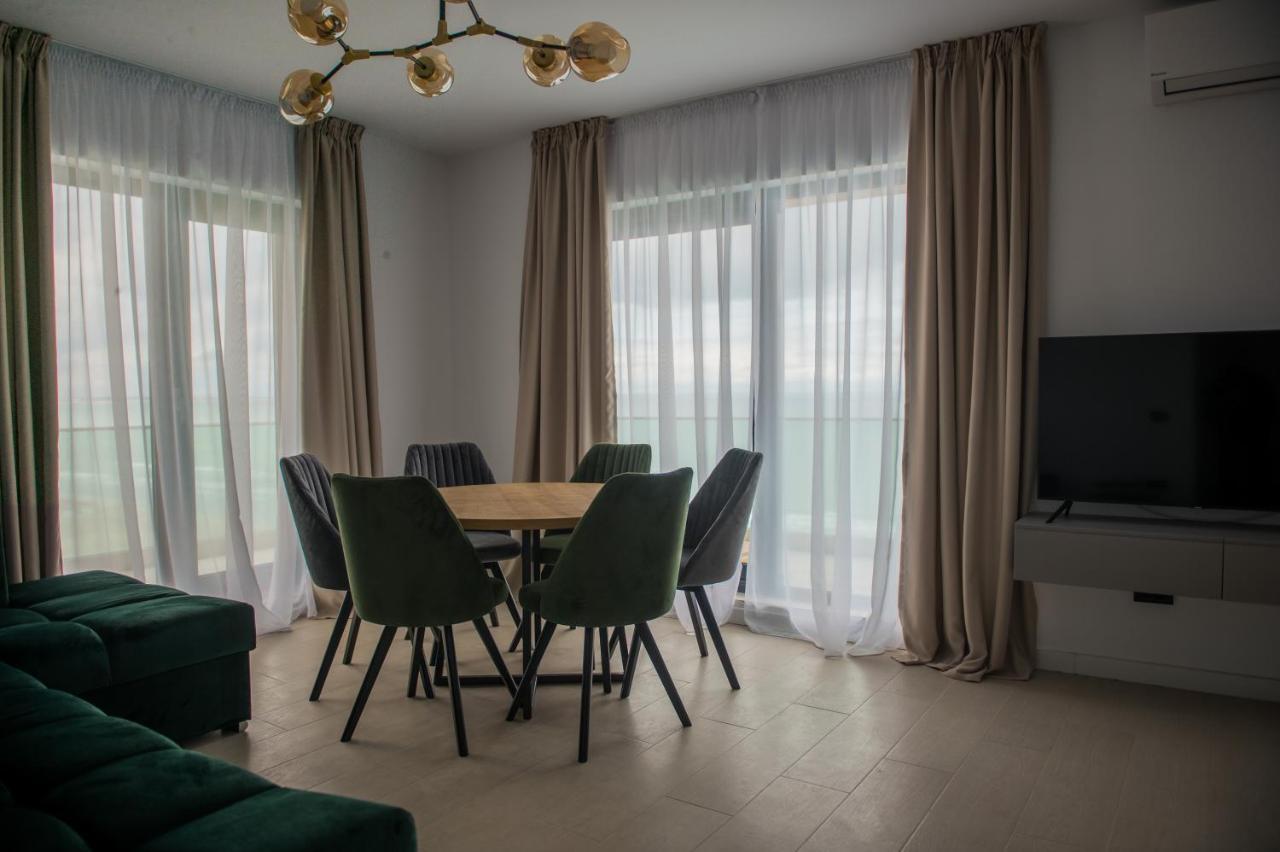 Luxury Promenada Apartment - Frontal Beachfront Mamaia Nord Năvodari Exterior foto