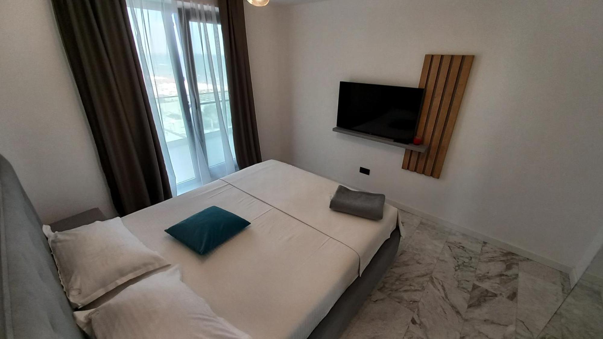 Luxury Promenada Apartment - Frontal Beachfront Mamaia Nord Năvodari Exterior foto